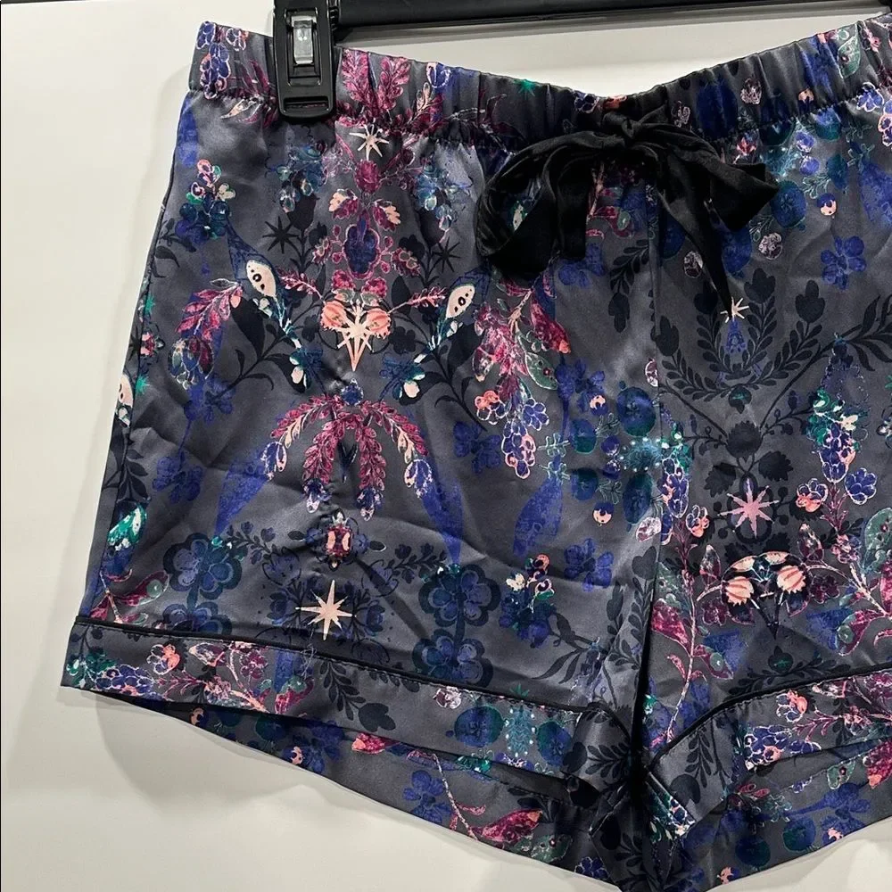 Victoria’s Secret Satin Short Pajama Set NWOT Gray Moody Floral M  Rare Print
